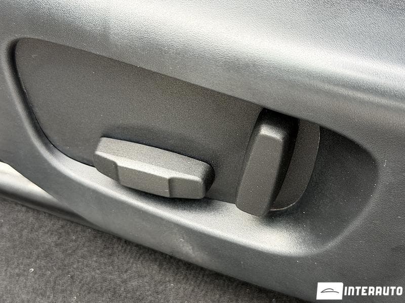 Land Rover Range Rover Velar 2018 — Миниатюра 24