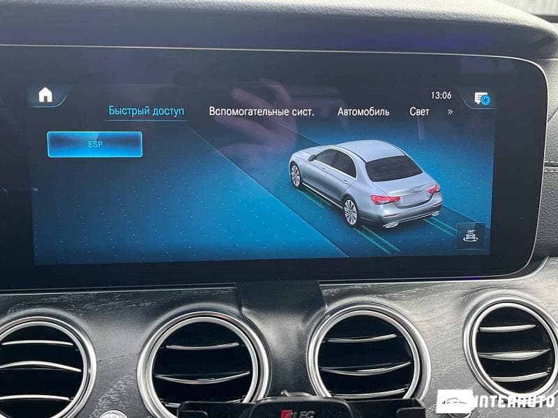 2020 Mercedes E 220 — Miniatură 15