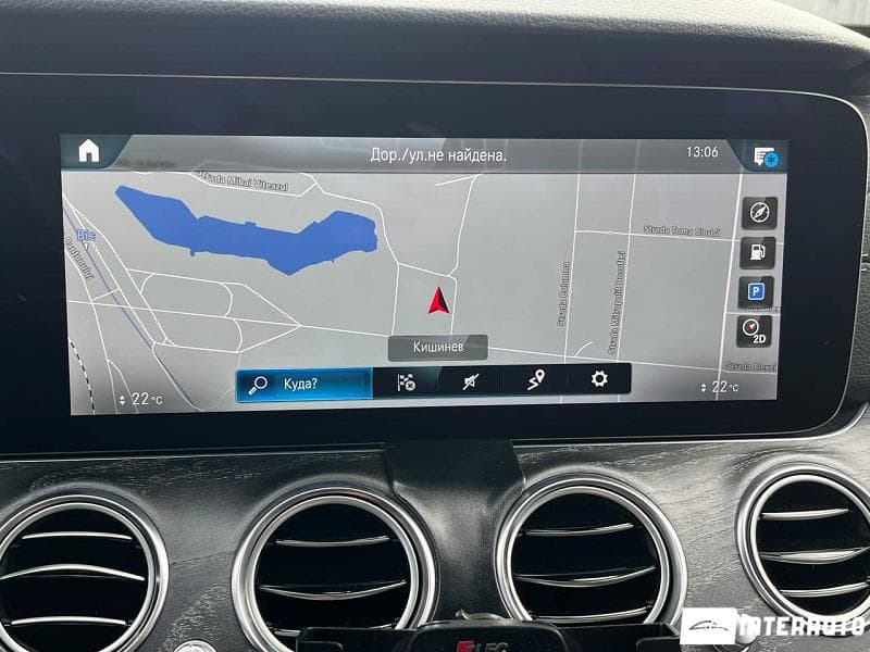 2020 Mercedes E 220 — Miniatură 13