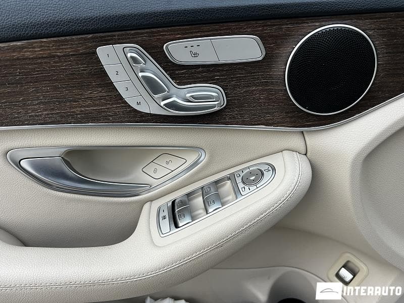 2019 Mercedes C 300 — Miniatură 11