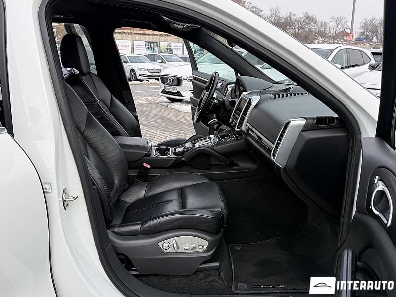 2016 Porsche Cayenne S Hybrid — Miniatură 17