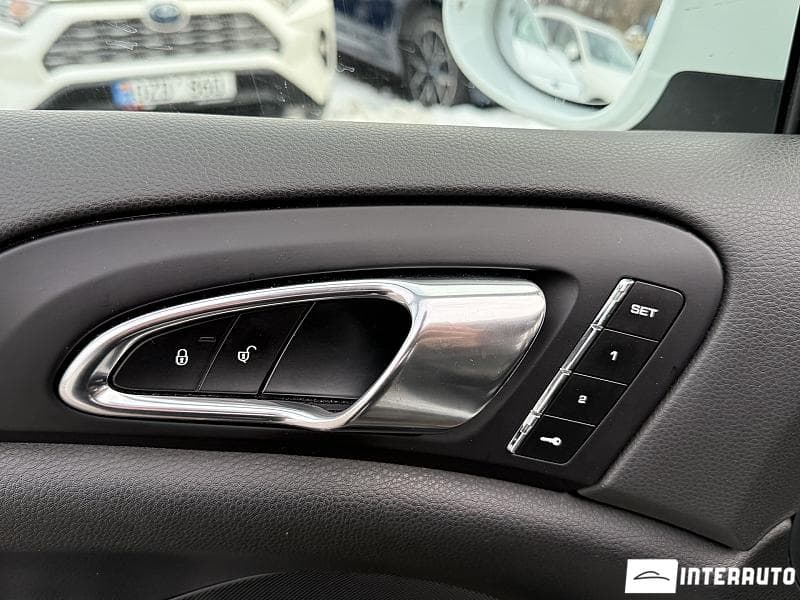 2016 Porsche Cayenne S Hybrid — Miniatură 19