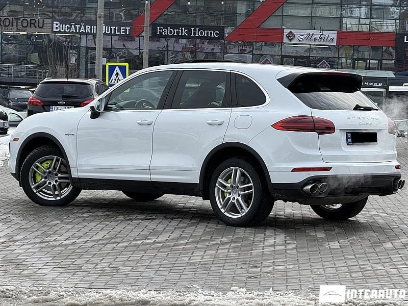 2016 Porsche Cayenne S Hybrid — Miniatură 4