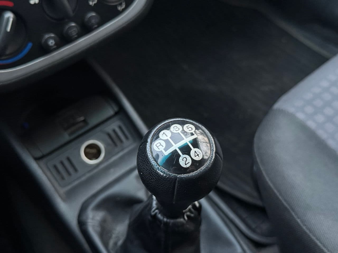 2005 Opel Corsa — Miniatură 13