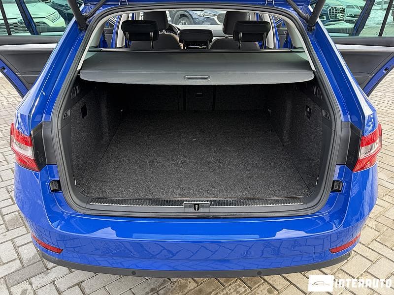 2021 Skoda Superb — Miniatură 23