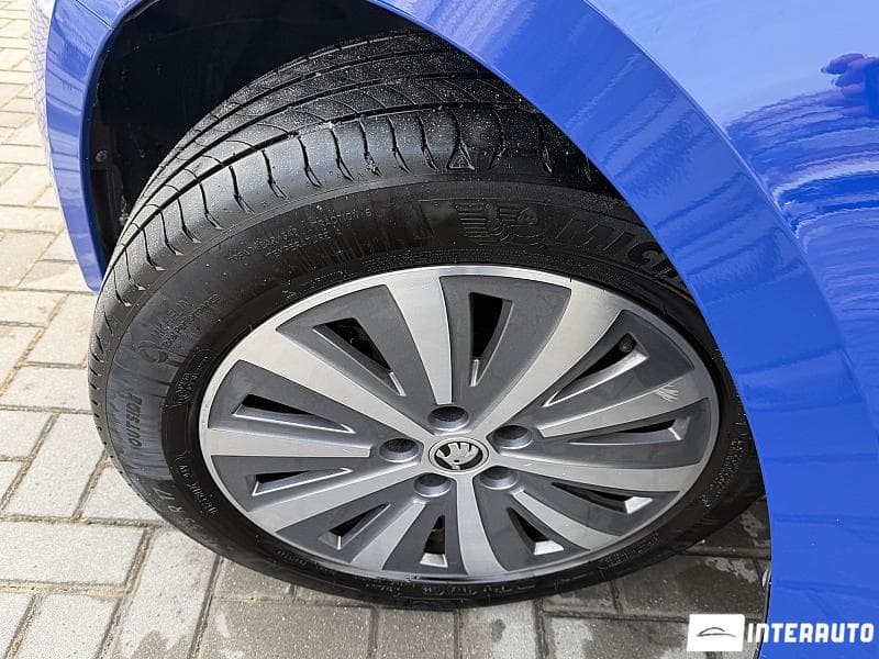 2021 Skoda Superb — Miniatură 16