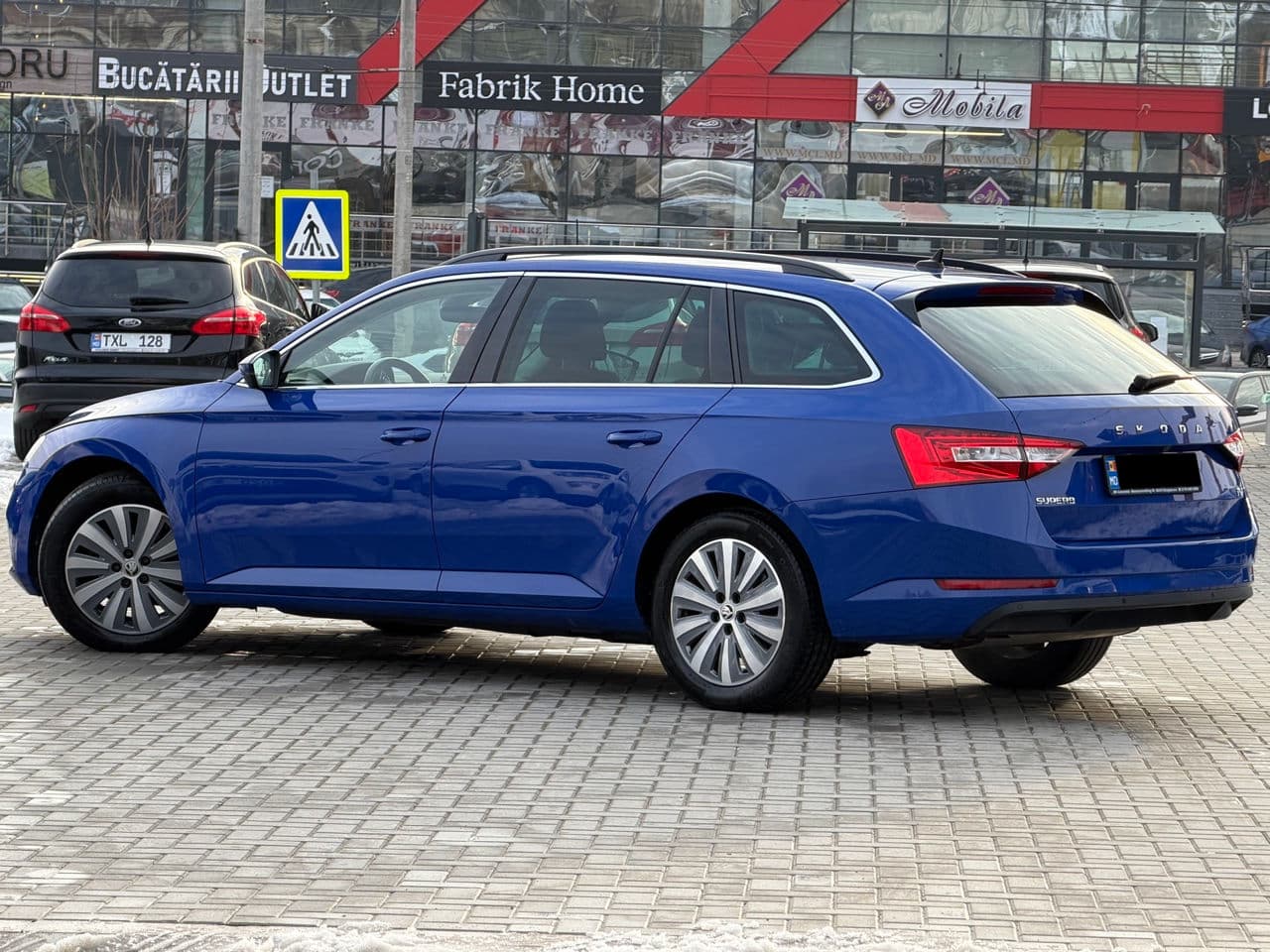 2021 Skoda Superb — Miniatură 4