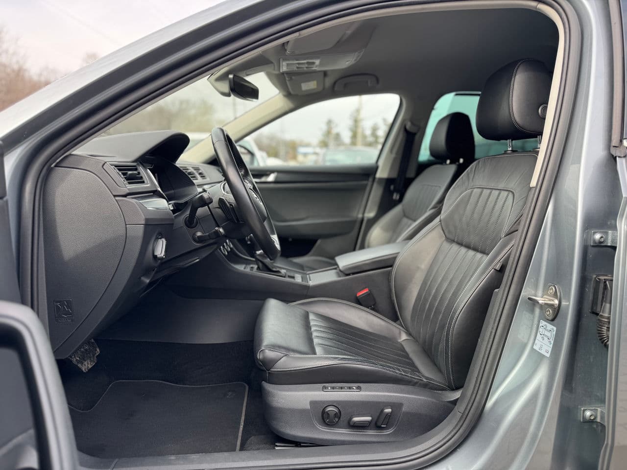 Skoda Superb 2021 — Миниатюра 5