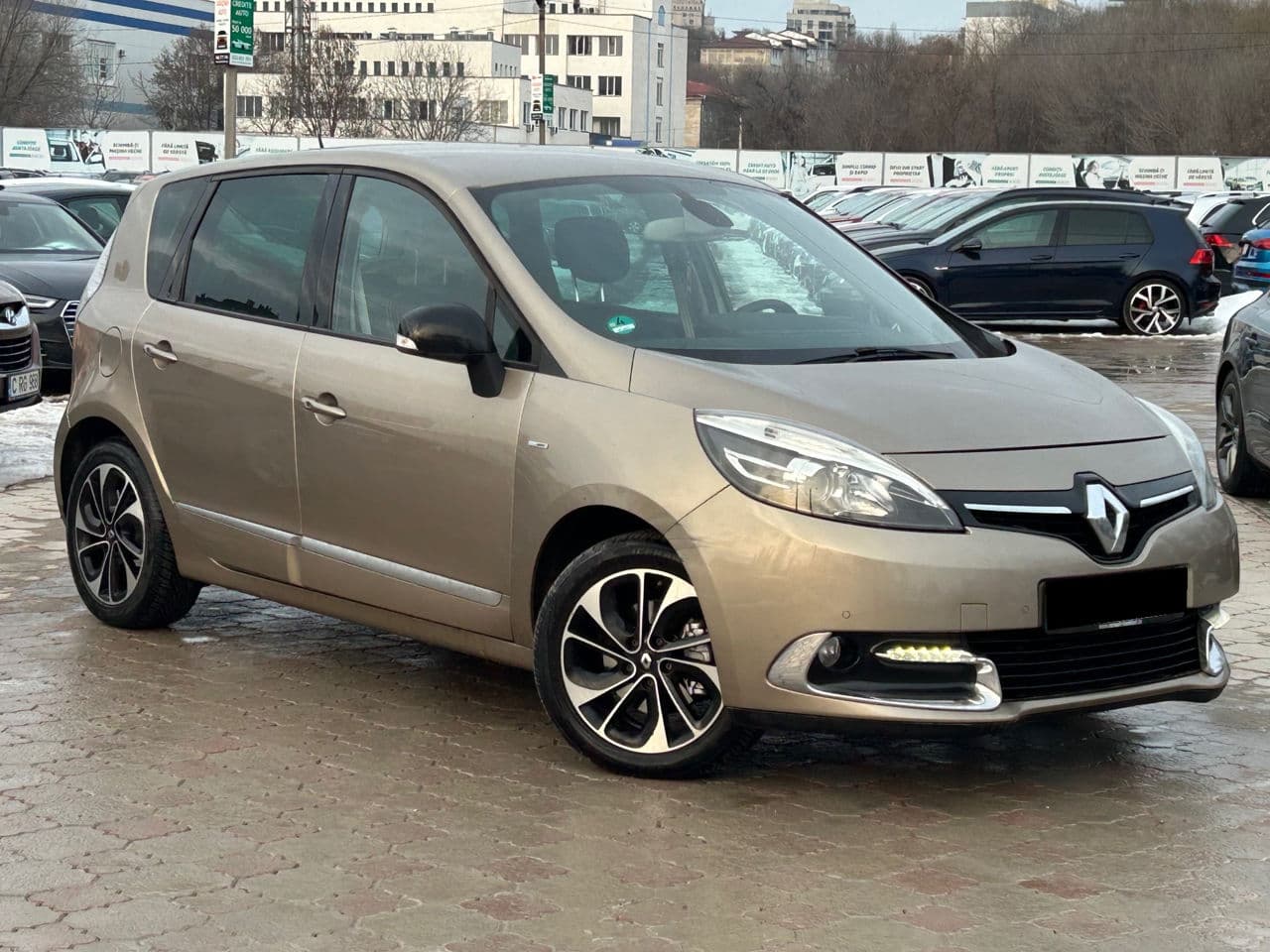 2015 Renault Scenic — Miniatură 4