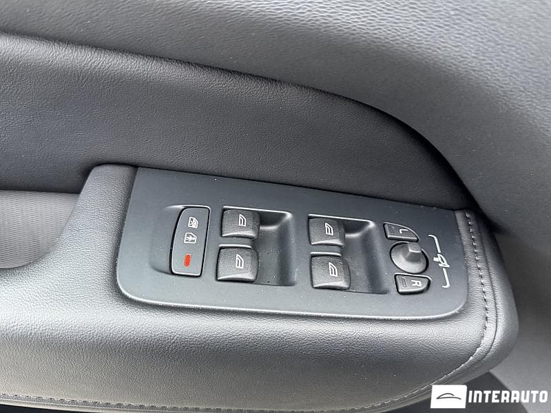 Volvo XC 60 2023 — Миниатюра 23