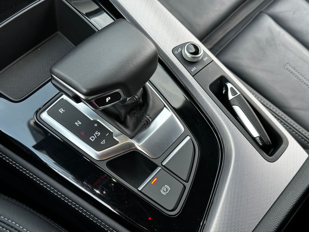 2021 Audi A4 — Miniatură 12