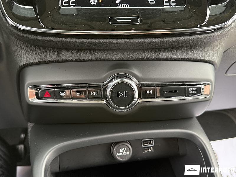 Volvo XC 40 2021 — Миниатюра 13