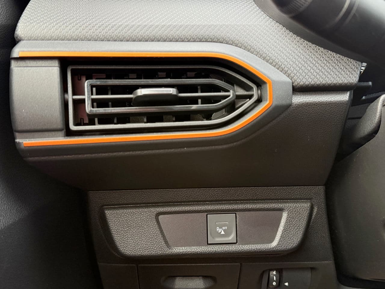 2022 Dacia Sandero Stepway — Miniatură 15