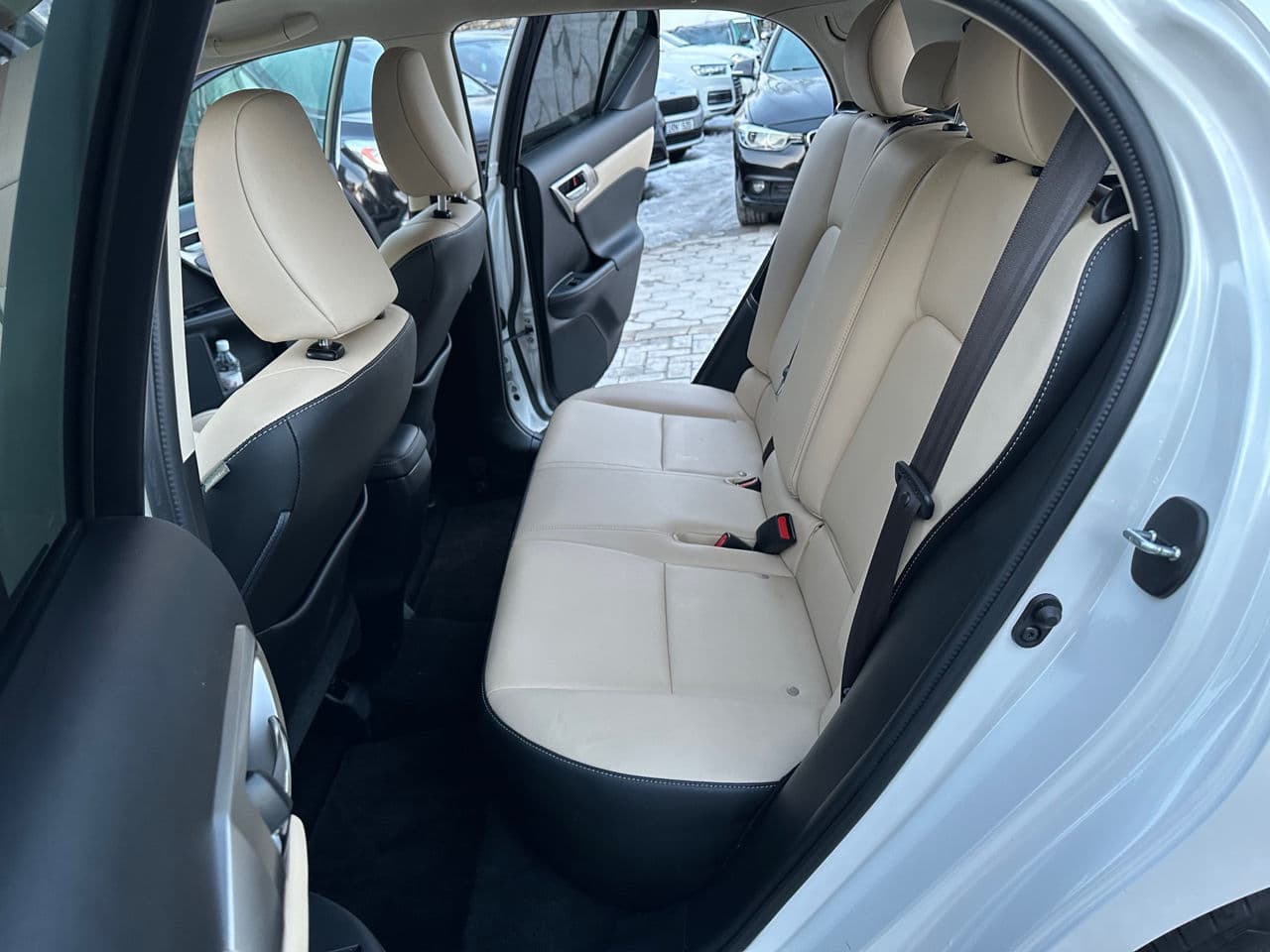 2016 Lexus CT 200h — Miniatură 7