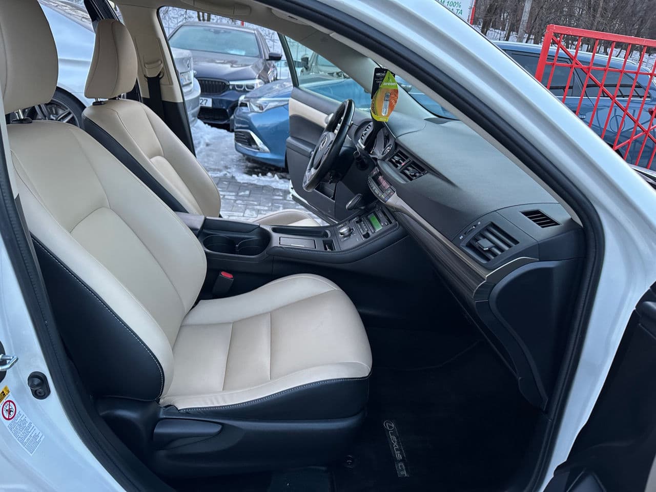2016 Lexus CT 200h — Miniatură 6