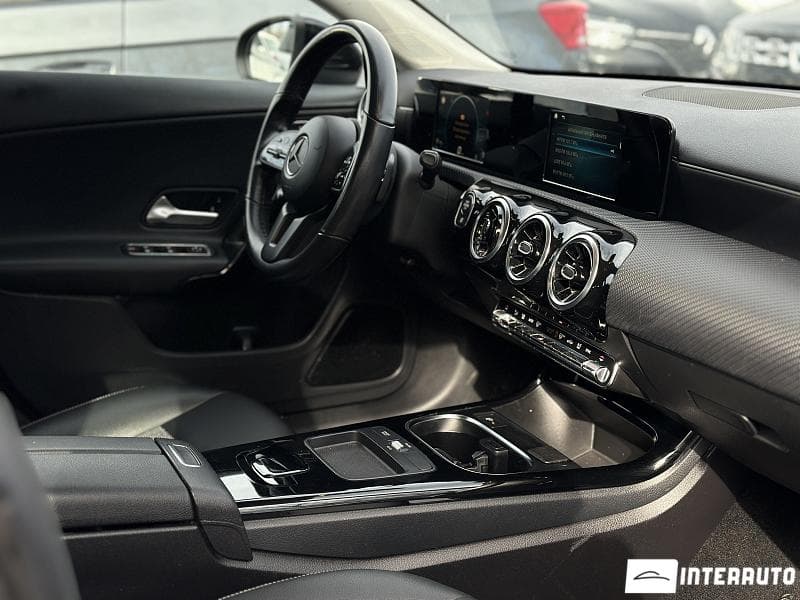 2019 Mercedes CLA 180d — Miniatură 17