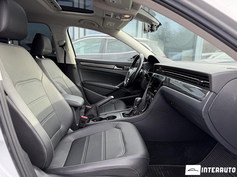 2019 Volkswagen Passat — Miniatură 20