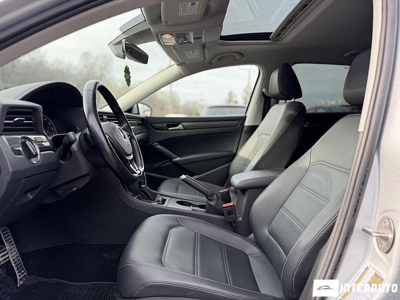 2019 Volkswagen Passat — Miniatură 9
