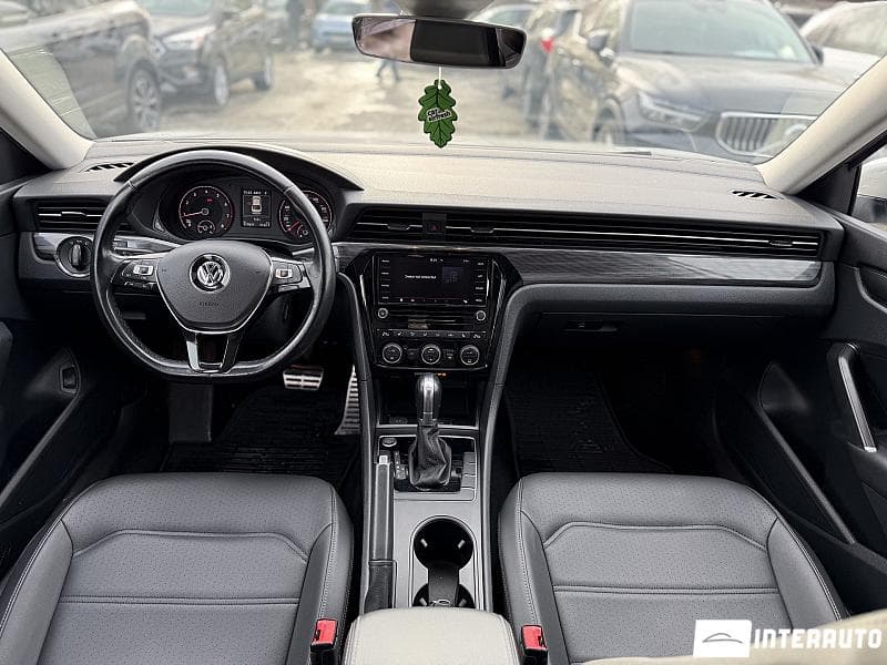 2019 Volkswagen Passat — Miniatură 17