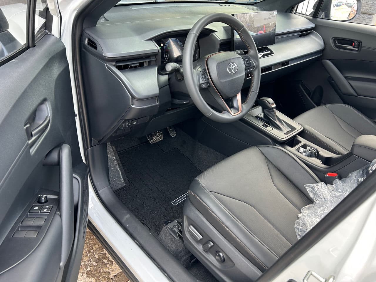 2025 Toyota Corolla Cross — Miniatură 6