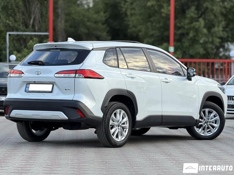 2025 Toyota Corolla Cross — Miniatură 2