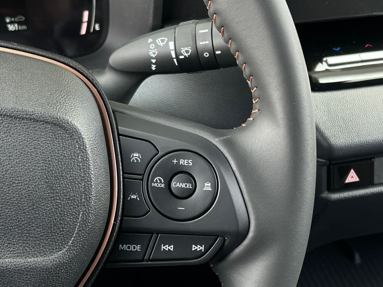 2025 Toyota Corolla Cross — Miniatură 12