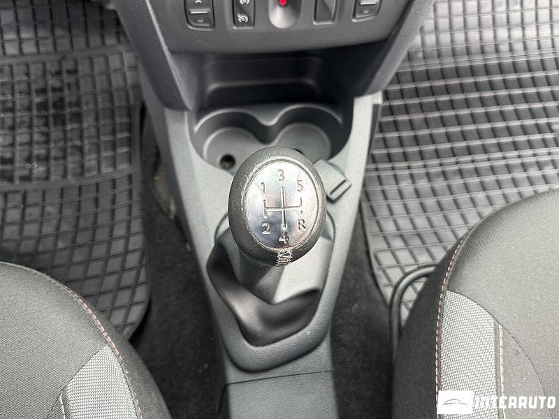 2019 Dacia Sandero Stepway — Miniatură 12