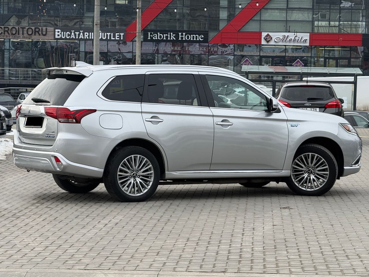 Mitsubishi Outlander 2019 — Миниатюра 3