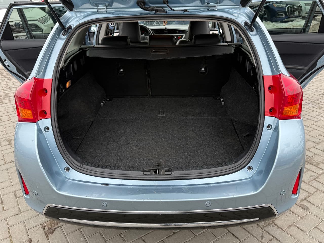 2013 Toyota Auris — Miniatură 17