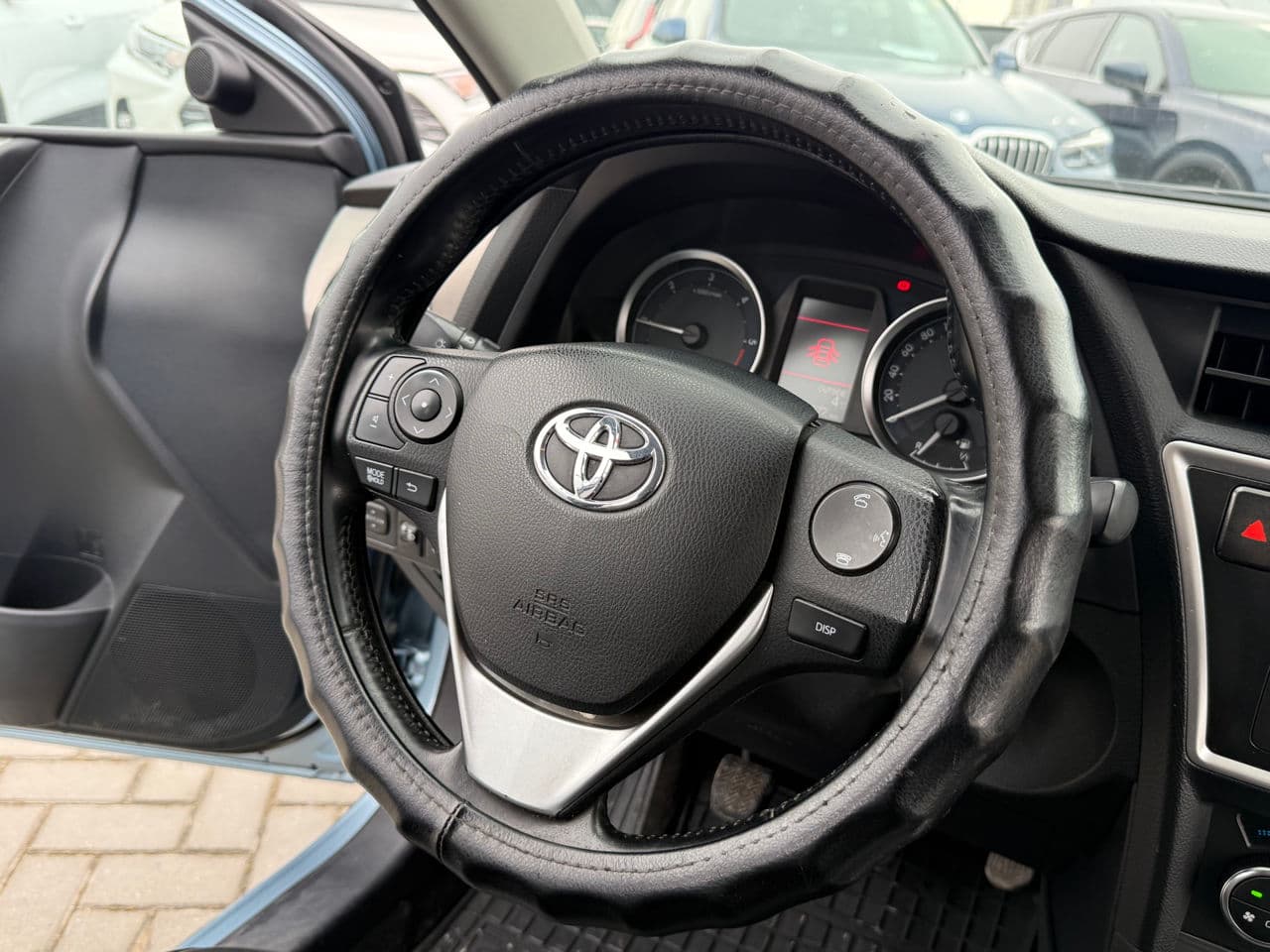 2013 Toyota Auris — Miniatură 7