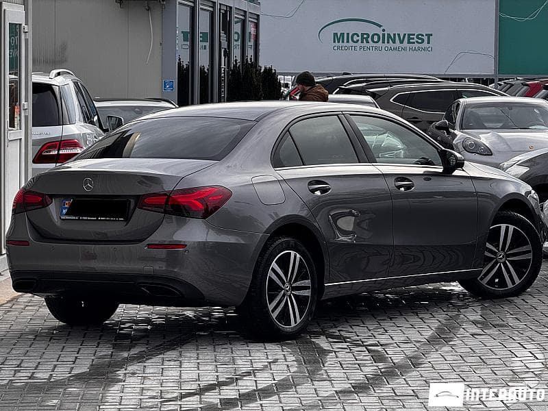 2021 Mercedes A 250 — Miniatură 3