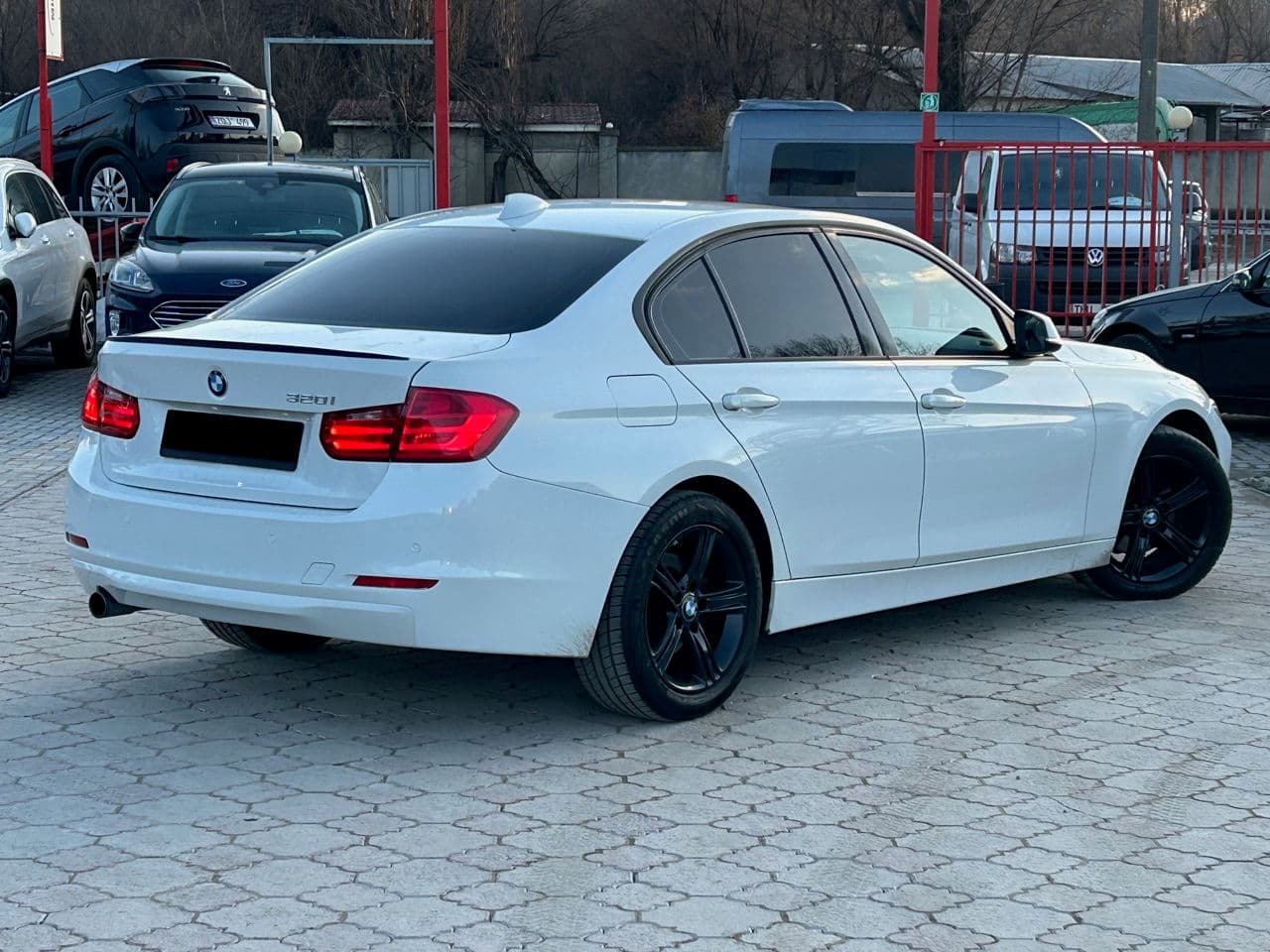 2014 BMW 320 — Miniatură 2