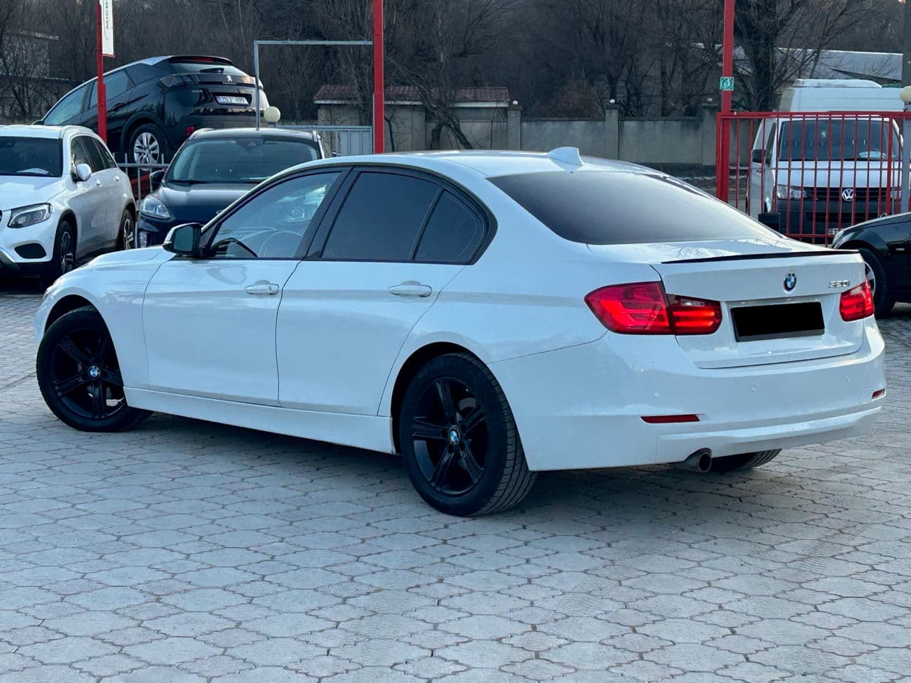 2014 BMW 320 — Miniatură 3