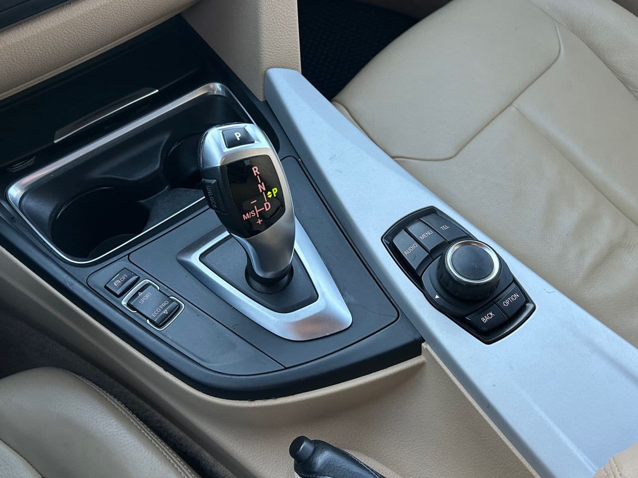 2014 BMW 320 — Miniatură 13