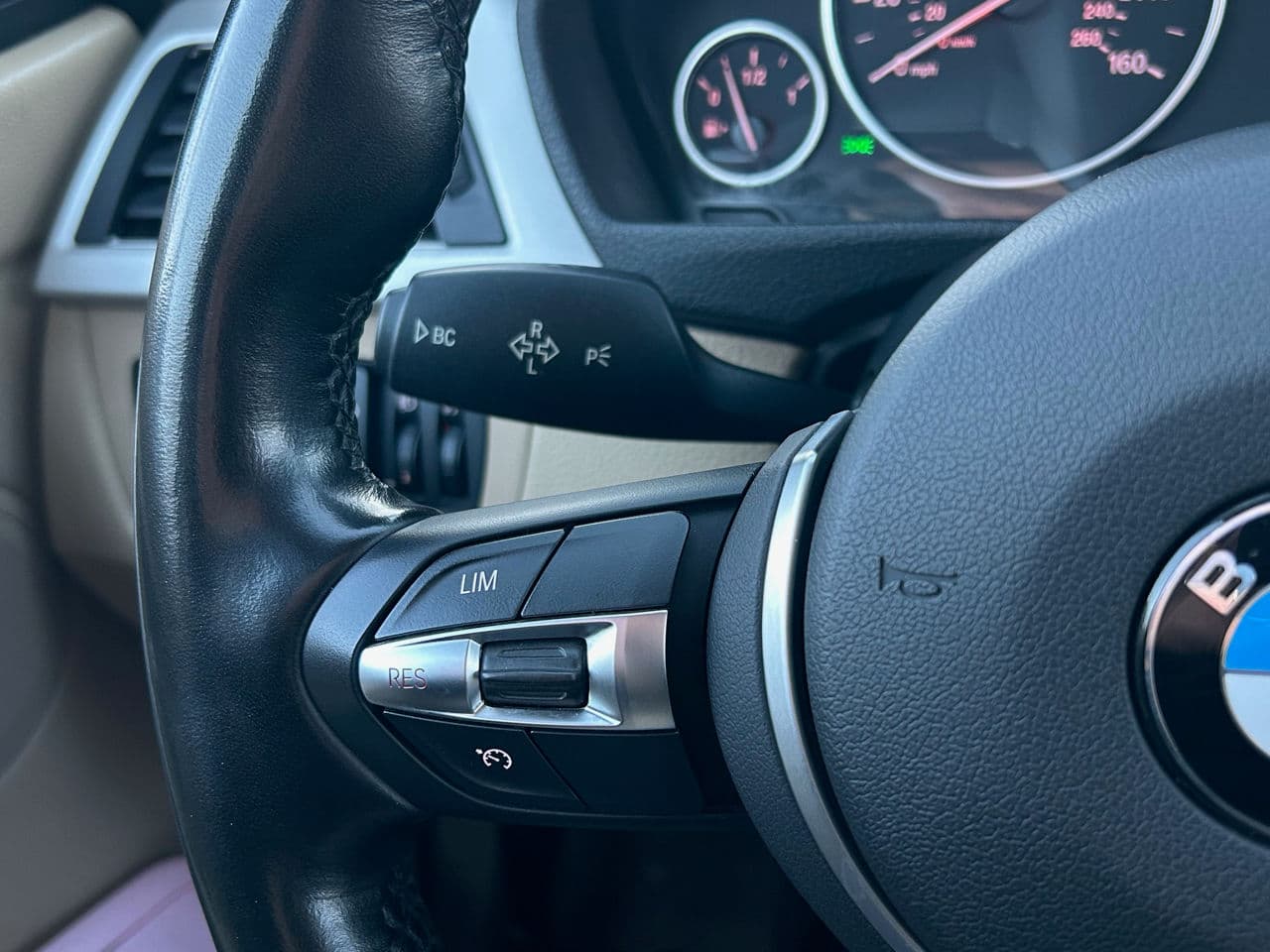 2014 BMW 320 — Miniatură 10
