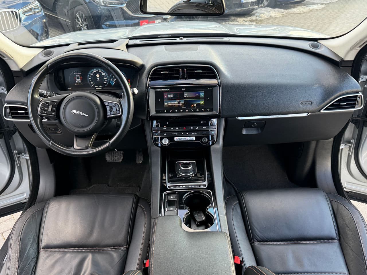 Jaguar F-Pace 2017 — Миниатюра 8