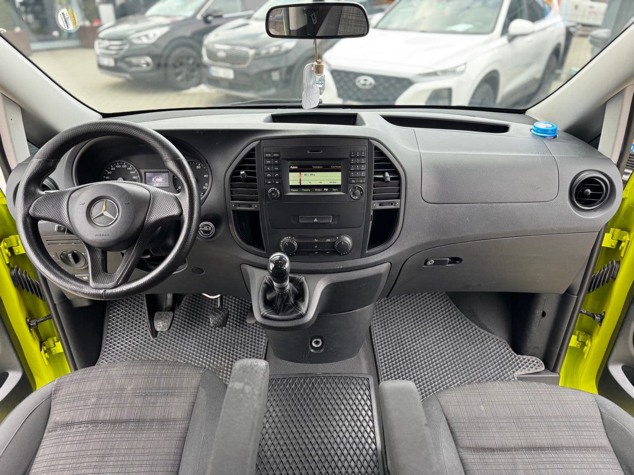 2015 Mercedes Vito — Miniatură 6