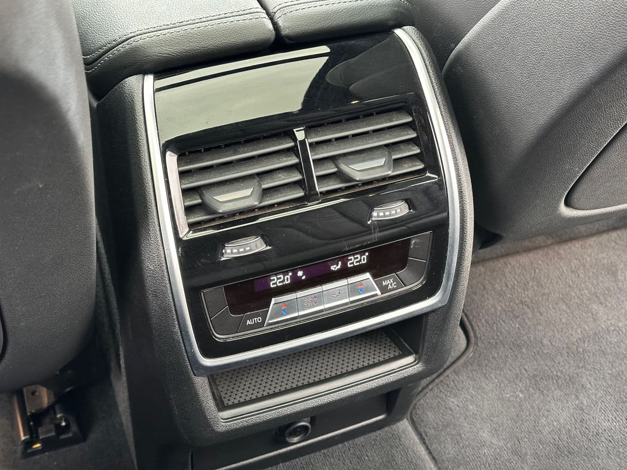 BMW X5 4.0i 2020 — Миниатюра 18