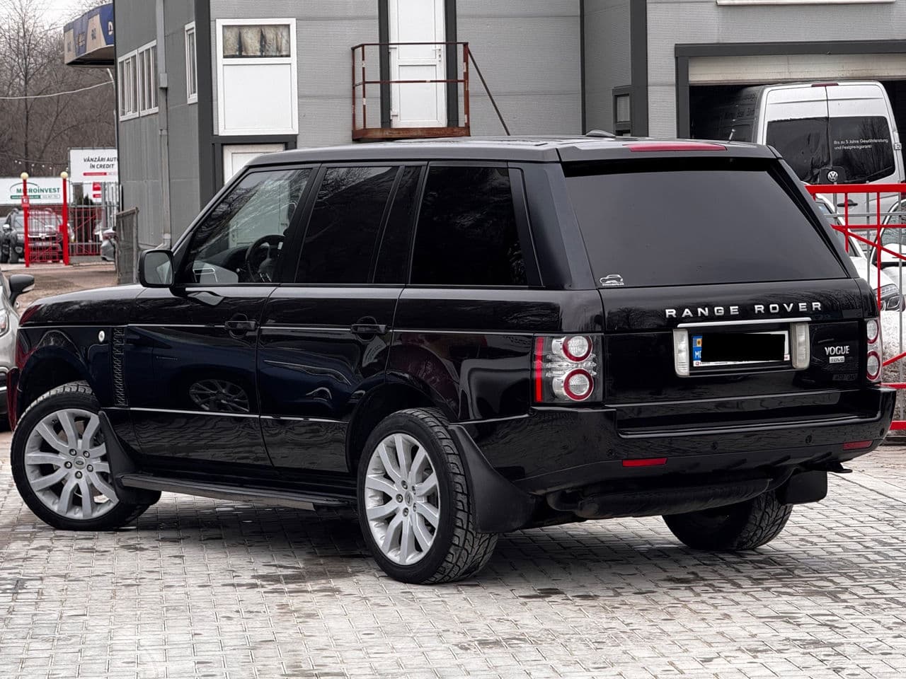 2011 Land Rover Range Rover Vogue — Miniatură 3