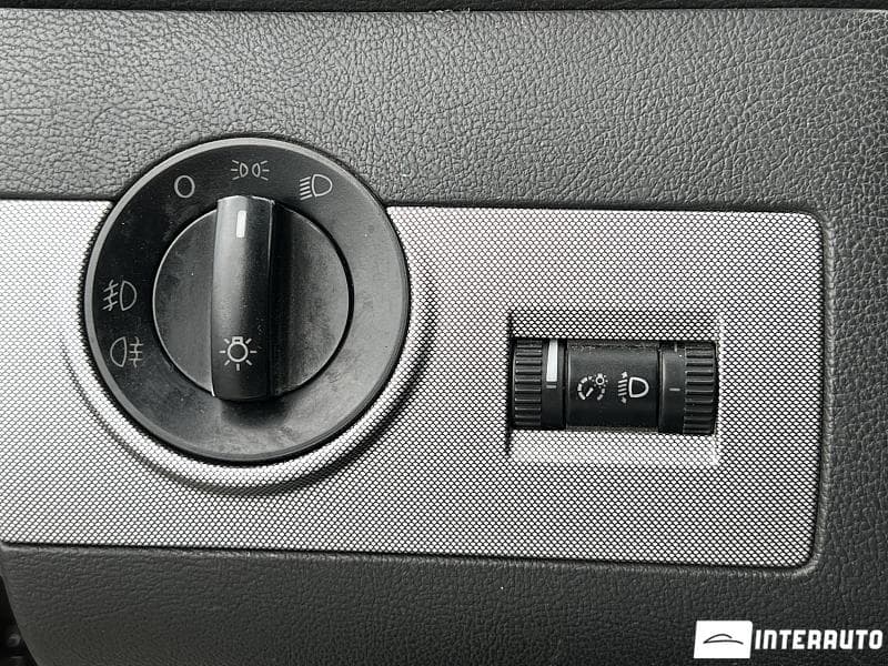 2004 Volkswagen Multivan — Miniatură 15