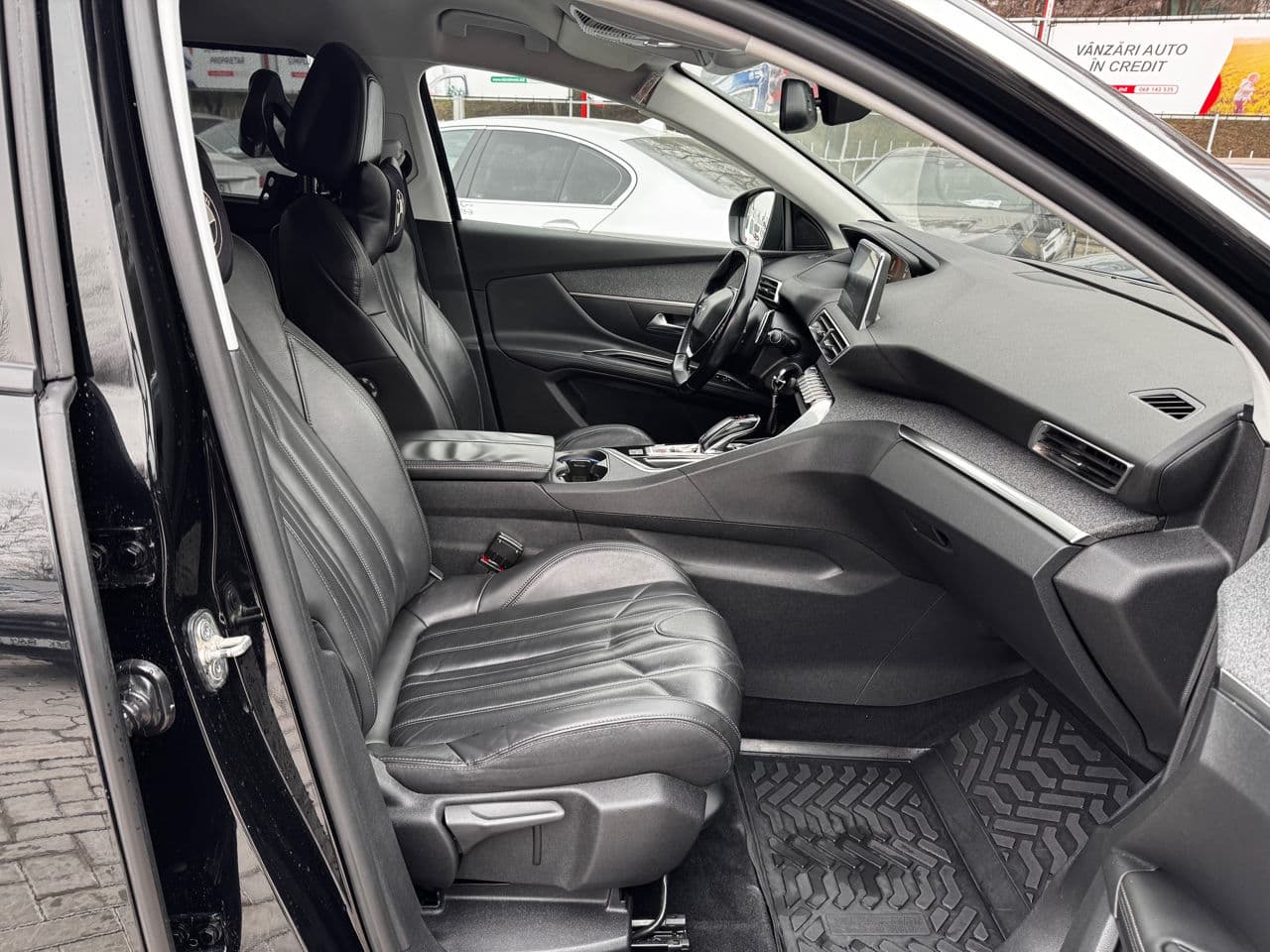 2018 Peugeot 5008 — Miniatură 5