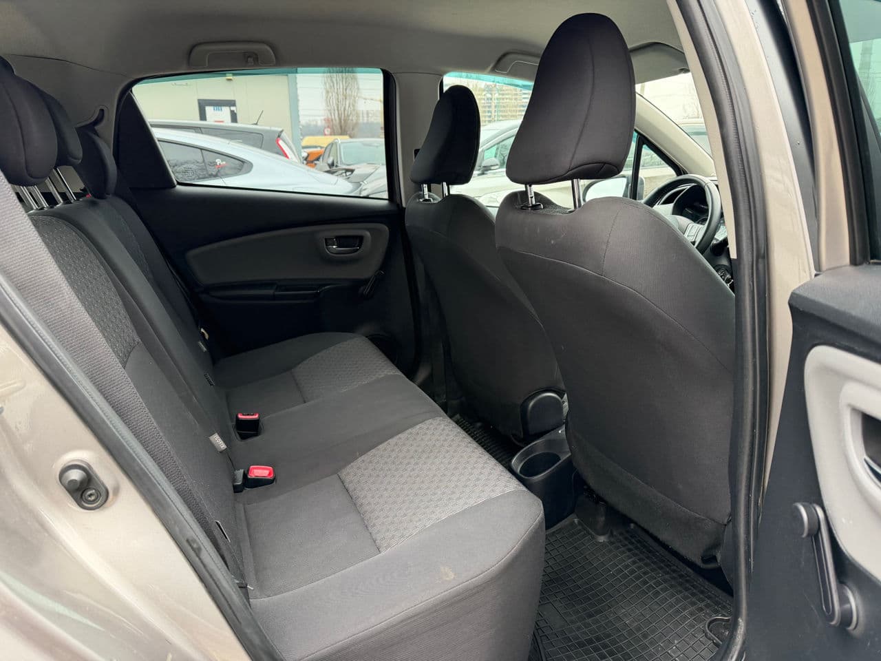 Toyota Yaris 2014 — Миниатюра 16
