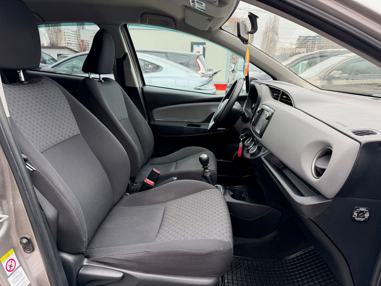 Toyota Yaris 2014 — Миниатюра 15