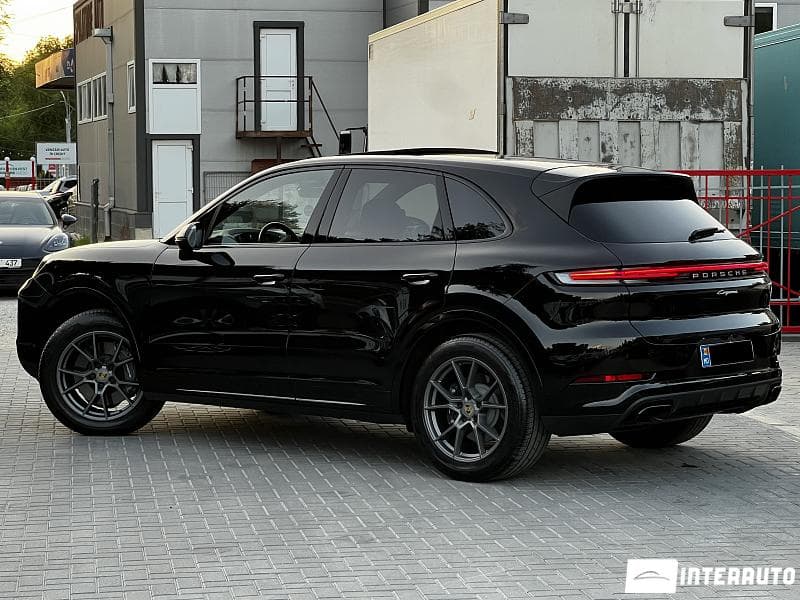 Porsche Cayenne 2023 — Миниатюра 2