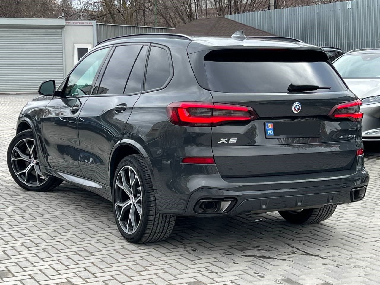BMW X5 4.5e 2023 — Миниатюра 2