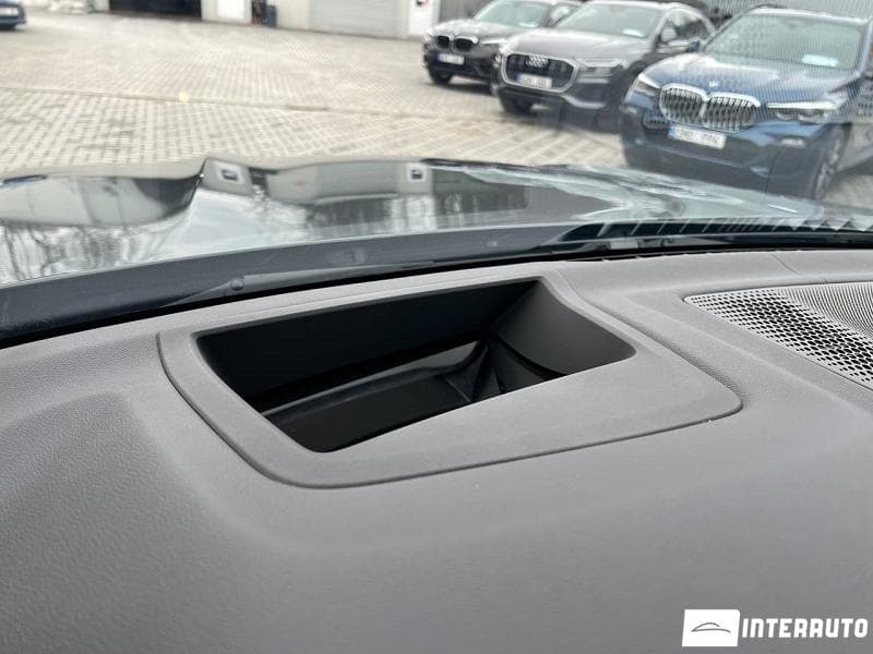 BMW X5 4.5e 2023 — Миниатюра 11