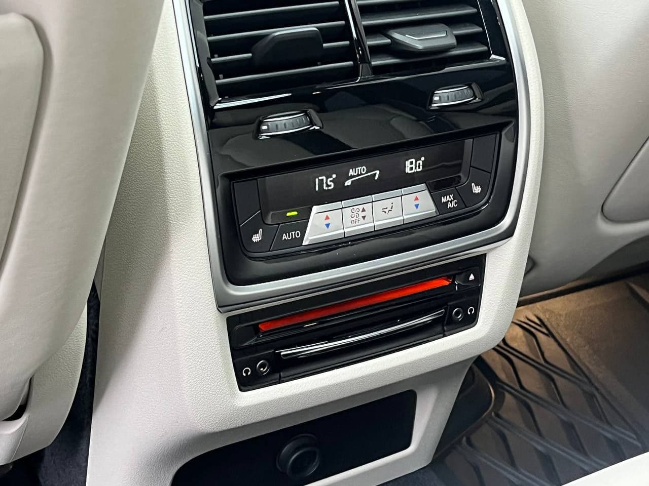 2020 BMW X5M Competition — Miniatură 21