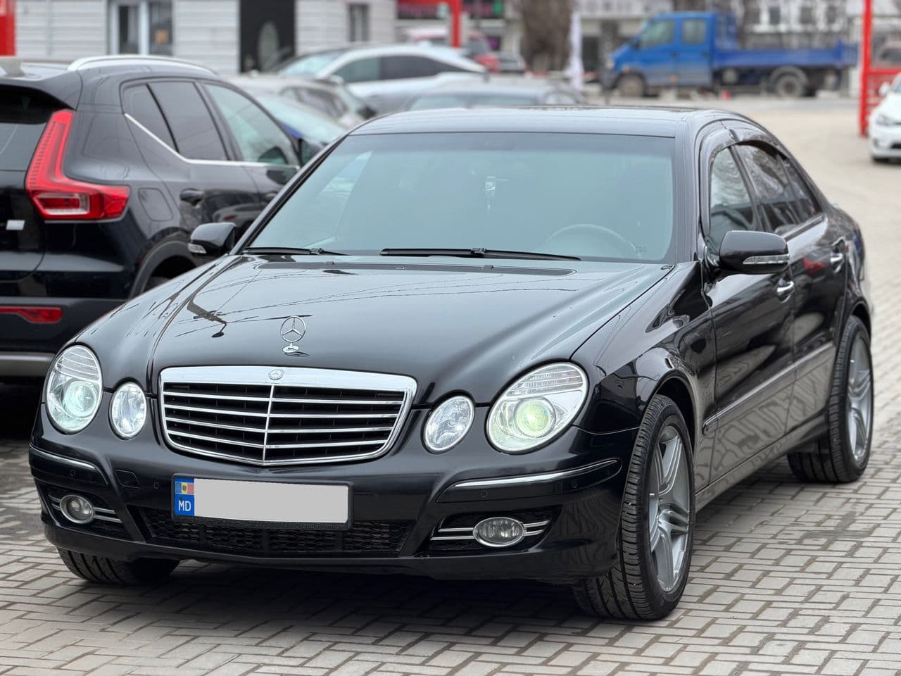 Mercedes E 220