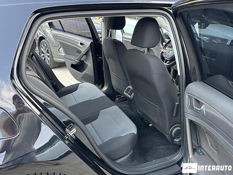 2018 Volkswagen Golf — Miniatură 14