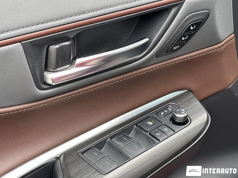 2020 Toyota Venza — Miniatură 18